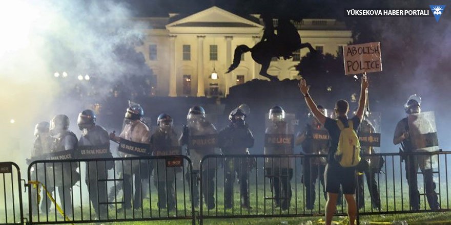 Öfke dinmiyor: Beyaz Saray'ın önünde çatışma