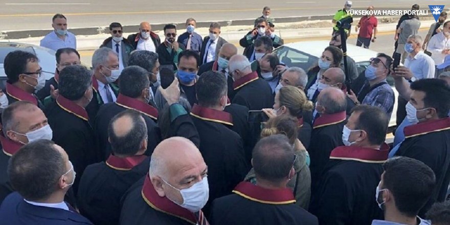Baro başkanlarına Ankara girişinde polis müdahalesi