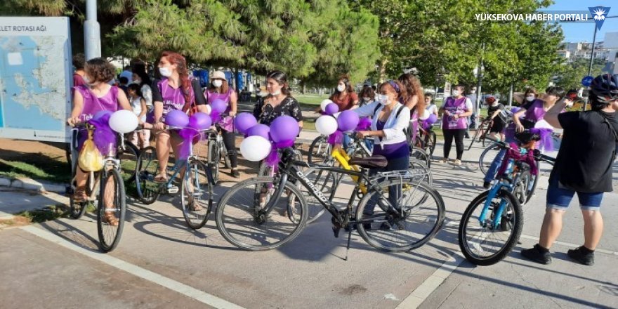 HDP’li kadınlardan İzmir'de mor bisiklet turu