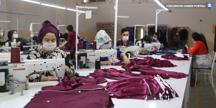 Yüksekova'da kurulan tekstil atölyesi üretime başladı