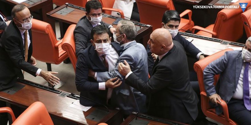 Meclis 'Kürt düşmanısınız' kavgasıyla kapandı