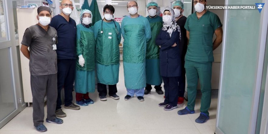Van'daki sağlık çalışanlarından Kovid-19 uyarısı
