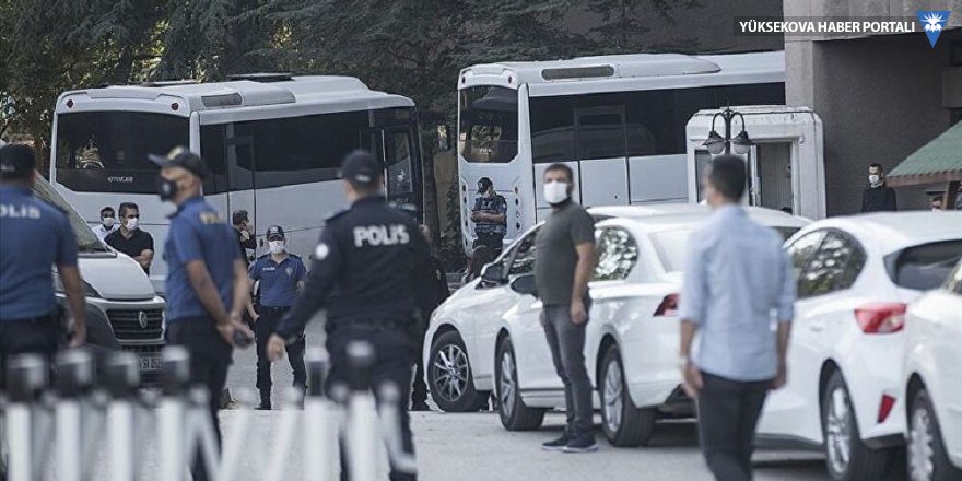 Kobani soruşturmasında gözaltına alınan 20 HDP'liden 17'si tutuklandı