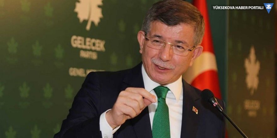Davutoğlu: Başörtüsü düşmanı minik bir parti Türkiye'yi yönetiyor