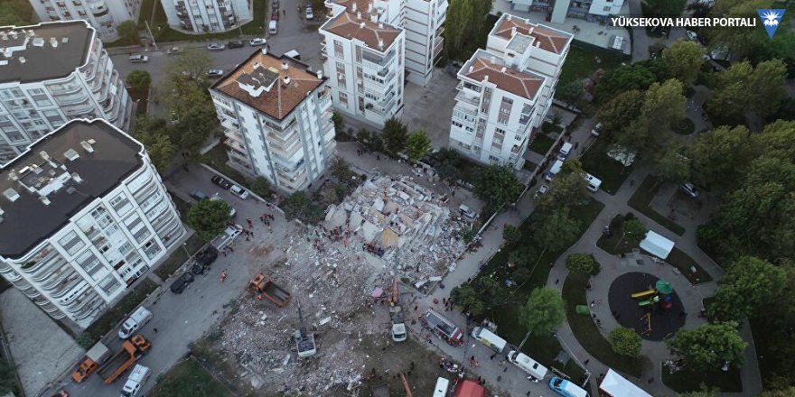 İzmir’de can kaybı 73'e yükseldi
