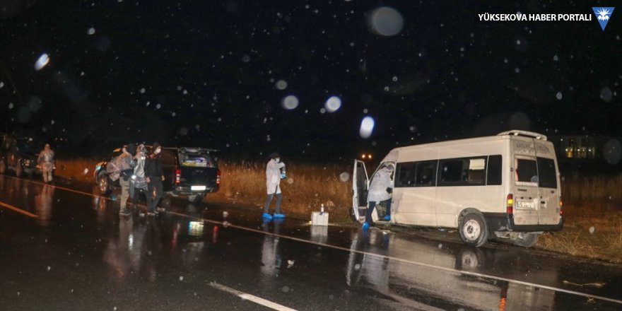 Van'da göçmenleri taşıyan minibüs otobüse çarptı: 1 ölü, 7 yaralı