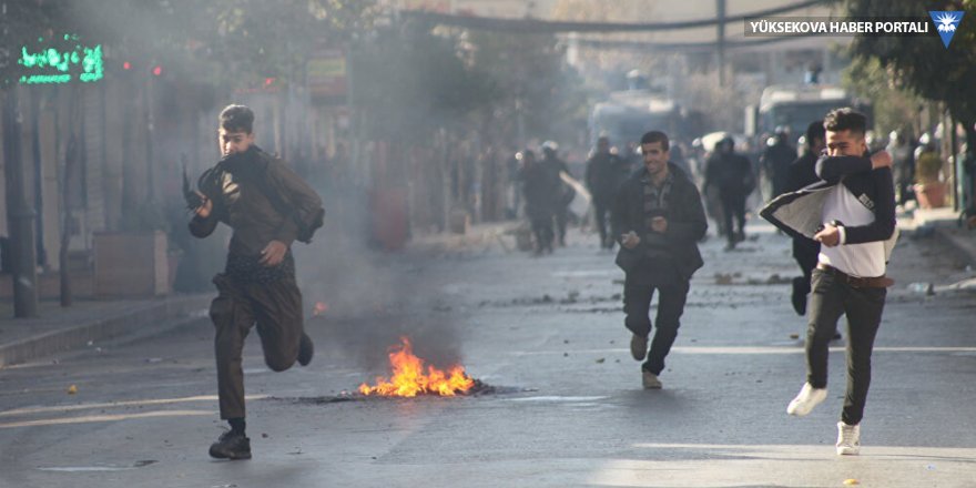 Kürdistan Bölgesel Yönetimi’nde protestocular binaları ateşe verdi