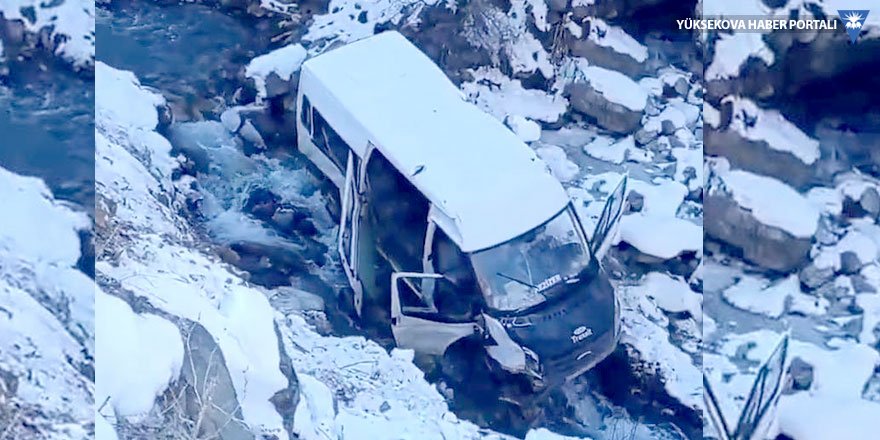 Şemdinli'de trafik kazası: 10 yaralı