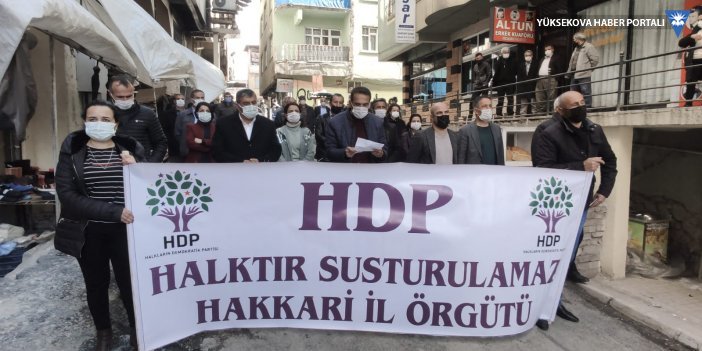 Hakkari'de HDP protestosu: Bu mu demokratik eylem planlarınız?