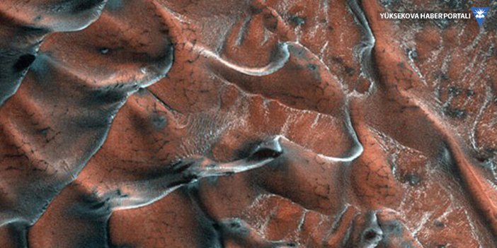 NASA, Mars'tan yeni fotoğraflar paylaştı: Buzla kaplı kum tepeleri görüntülendi