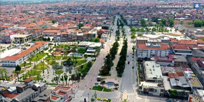 Türkiye genelinde hafta sonu kesintisiz uygulanan sokağa çıkma kısıtlaması sona erdi