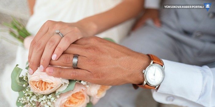 Kısıtlama nedeniyle evlenemeyen çiftler harekete geçti: Bu yaz düğün rekoru var