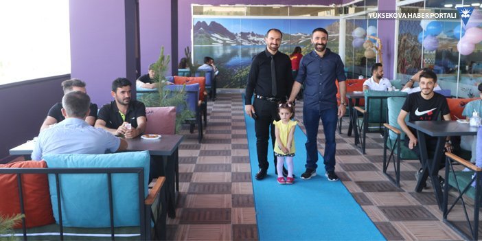 Yüksekova’da Oscar Teras Cafe açıldı