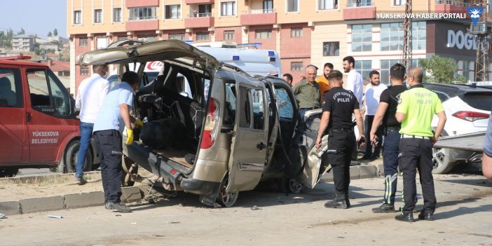 Yüksekova'da kaza: 9 yaralı