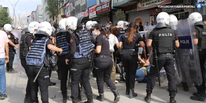 Van’da açıklamaya polis müdahalesi: 5 gözaltı