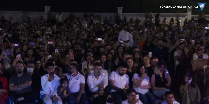 Cizre'de Mem Ararat’ın konserine yoğun ilgi