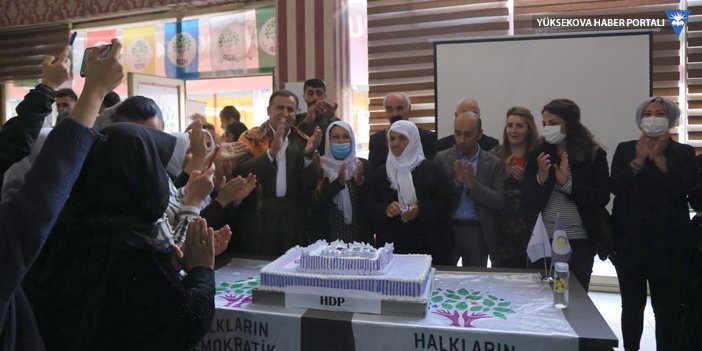 Yüksekova'da HDP’den kutlama etkinliği