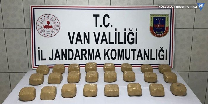 Van'da toprak altına gizlenmiş 11 kilo 931 gram eroin ele geçirildi