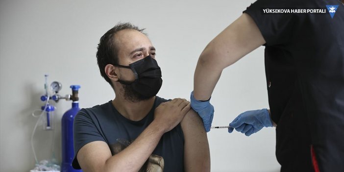 TTB: Üçüncü doz aşının farklı bir yan etkisi yok