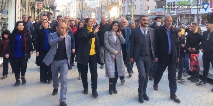 HDP'den Yüksekova'da esnaf ziyareti