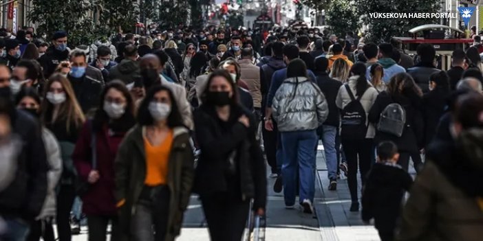Türk Toraks Derneği:  Açık alanda da olsanız maskenizi çıkarmayın