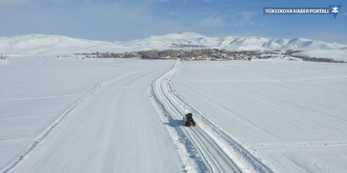 Doğuda 4 ilde kardan kapanan 914 yerleşim biriminin yolu açıldı