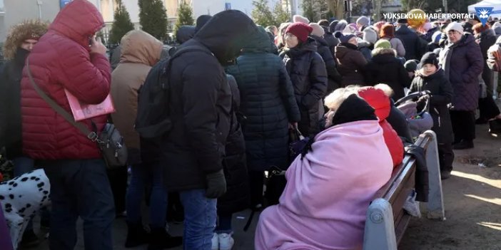 İngiltere'de evlerini Ukraynalı sığınmacılara açanlara ayda 350 sterlin verilecek