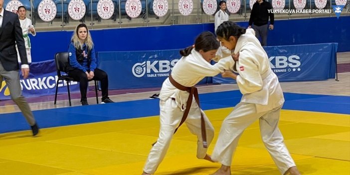 Hakkari'de "Analig Judo Grup Müsabakaları" başladı