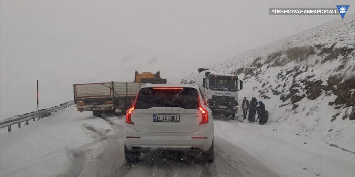 Güzeldere Geçidi, kar nedeniyle trafiğe kapatıldı