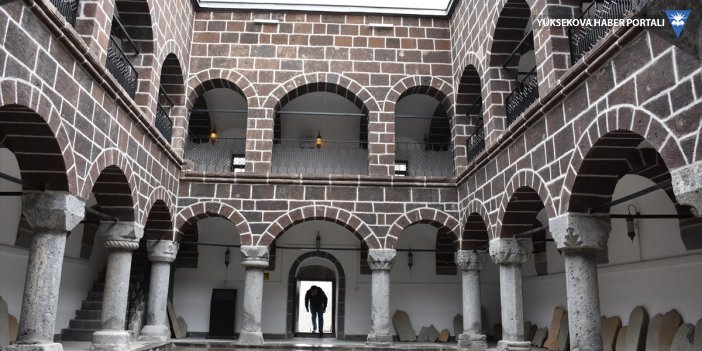 Hakkari'deki tarihi medrese "müze" olarak turizme hizmet ediyor