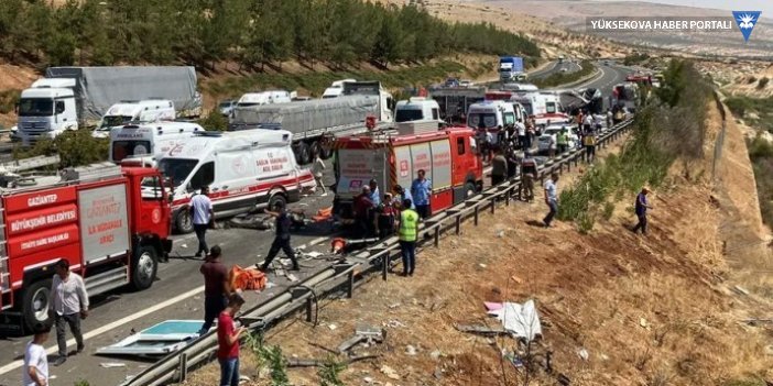 Antep'te zincirleme kaza: 16 kişi yaşamını yitirdi