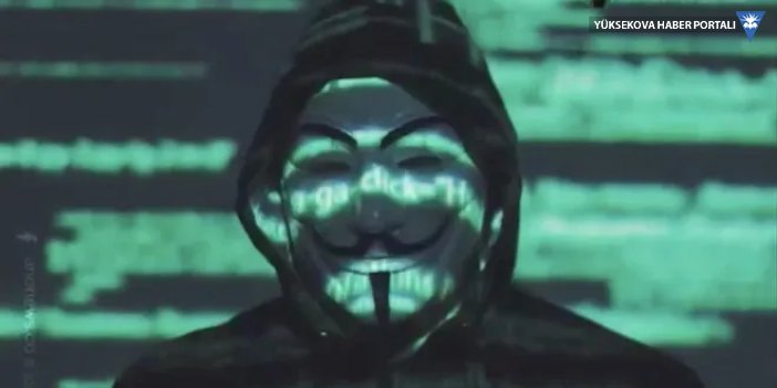 Anonymous İran'da 19 bakanlığın sitesini hackledi