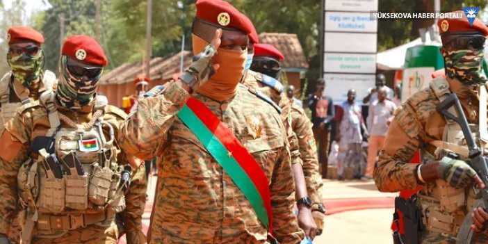 Burkina Faso'da darbe yapan Yüzbaşı Traore, devlet başkanı oldu
