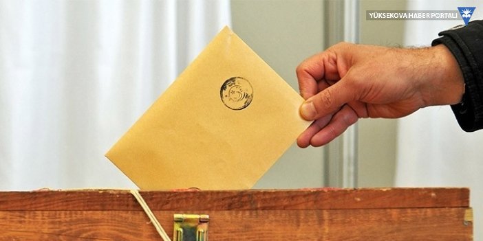 Kübra Par: AK Parti, 2023 seçimleri ile aynı gün referandum olasılığını düşünüyor