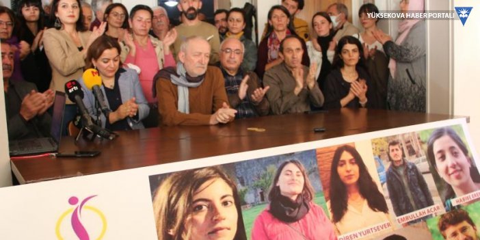 Gazetecilerin tutuklanması Ankara’da protesto edildi