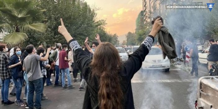 İran İnsan Hakları Örgütü: Protestolarda 448 kişi katledildi