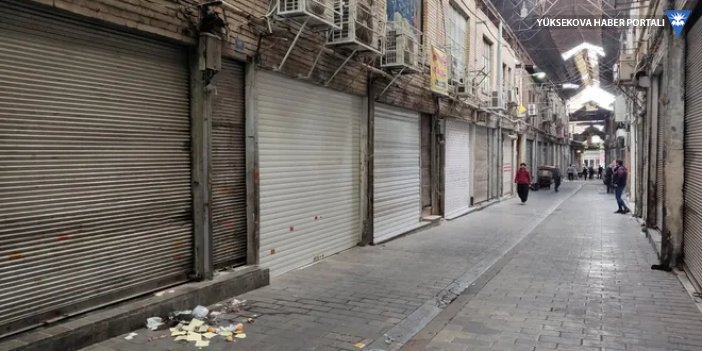 İran'da esnaf kepenk kapattı: Dükkanlar mühürleniyor