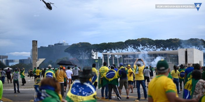 Brezilya’da Bolsonaro destekçileri Kongre binasını bastı: 150 gözaltı