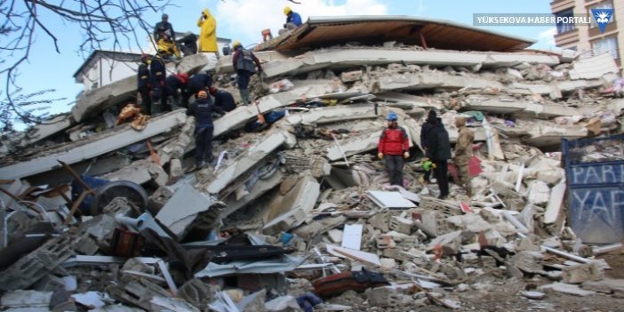 Depremde can kaybı 7 bin 108'e yükseldi