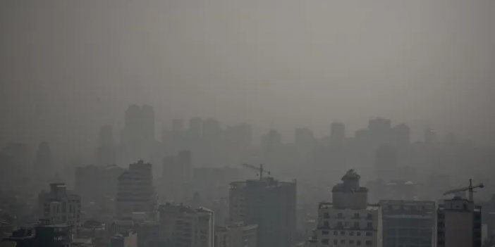 İran'da toz fırtınası: 330 kişi hastaneye kaldırıldı