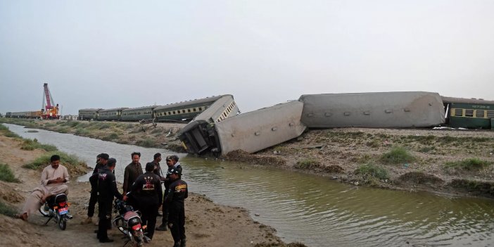 Pakistan'daki tren kazasında can kaybı 30'a yaralı sayısı 90'a yükseldi