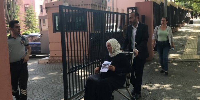 Emine Şenyaşar tekerlekli sandalye ile bakanlığa gitti