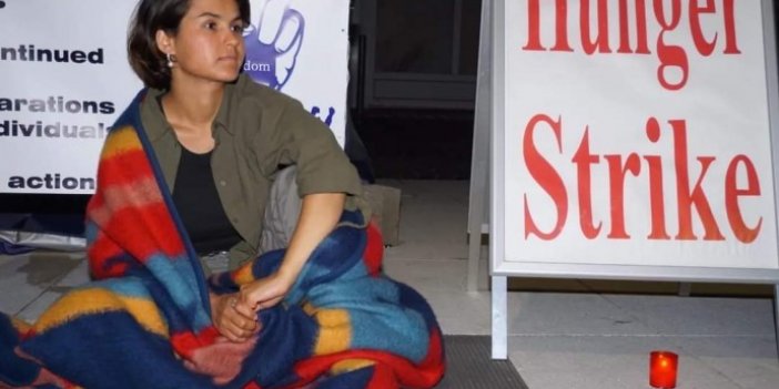 Açlık grevindeki Zaryab Paryani hastaneye kaldırıldı