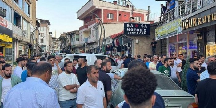 Şemdinli'de esnafla polis arasında gerginlik