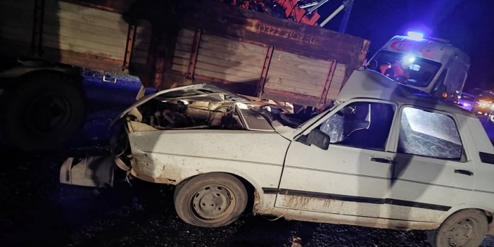 Ahlat'ta otomobilin traktöre çarptığı kazada bir kişi öldü, bir kişi yaralandı