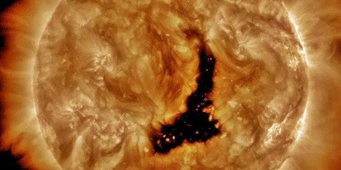 Güneş'te 'Dünya'nın 60 katı' büyüklüğünde koronal delik açıldı