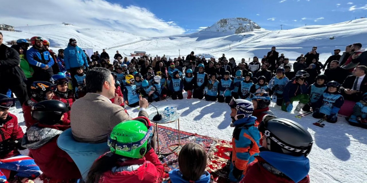 Eminoğlu: Kayak Milli Takımının yüzde 30'u Hakkarili