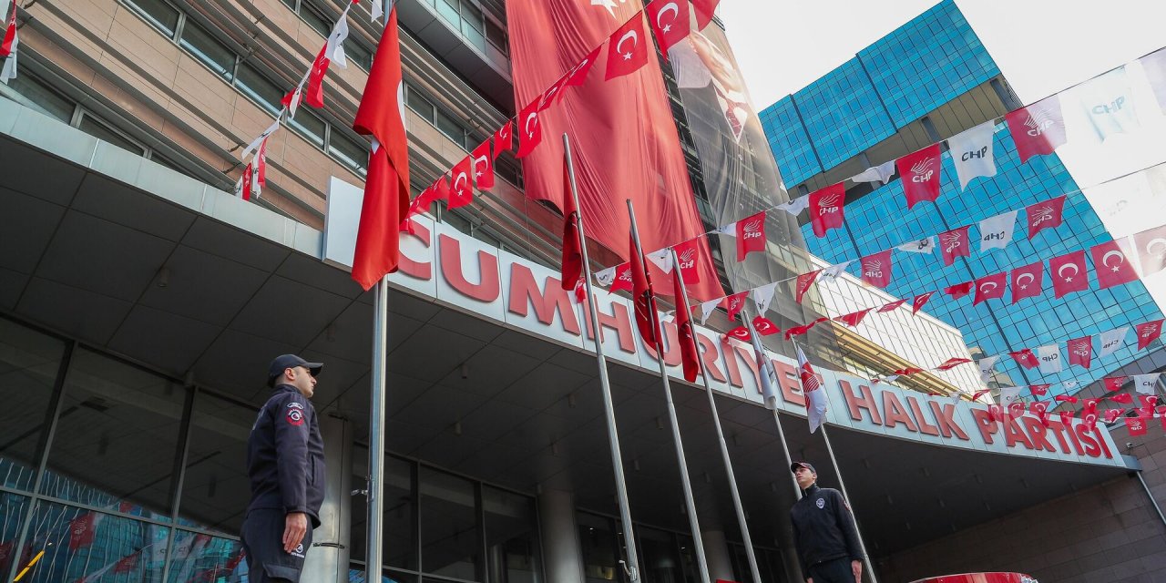 CHP Parti Meclisi toplantısında gerginlik