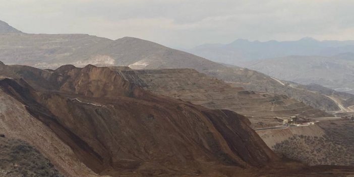 Erzincan'da maden çöktü: En az 9 işçi göçük altında kaldı