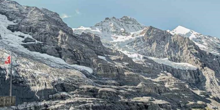 İsviçre Alpleri'nde 6 kayakçı kayboldu!